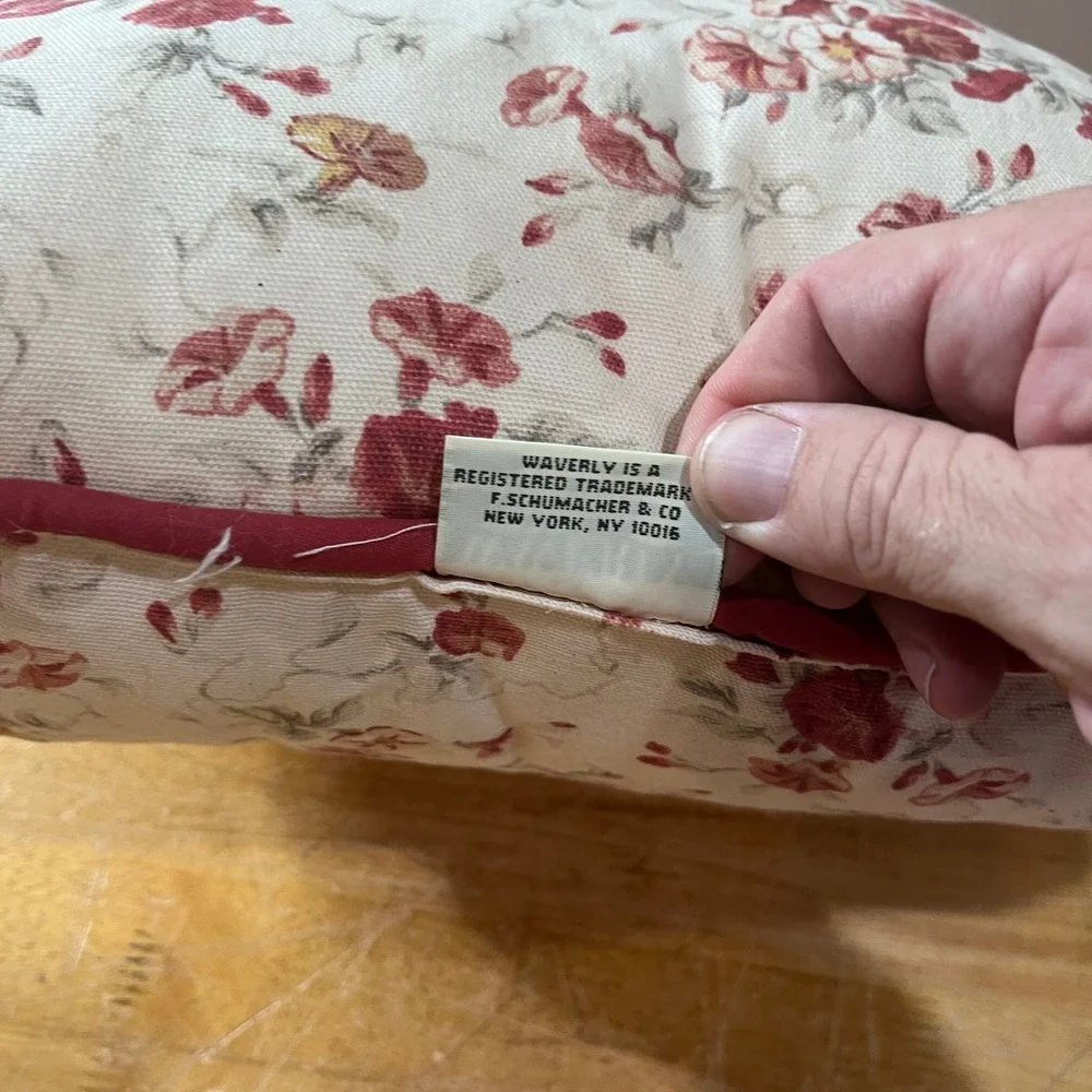 Vtg Waverly Norfolk Rose Floral Accent Pillow 16x16 Burgundy Piped Trim Square
